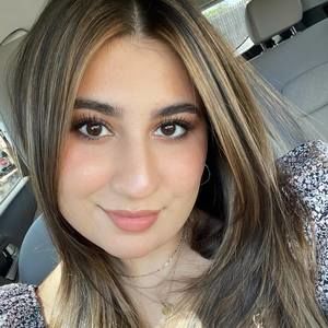 Meet your Posher, Alyssa